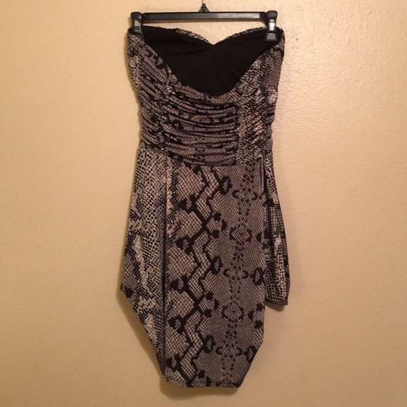 🐍 Snakeskin Sweetheart Dress - Picture 3 of 5
